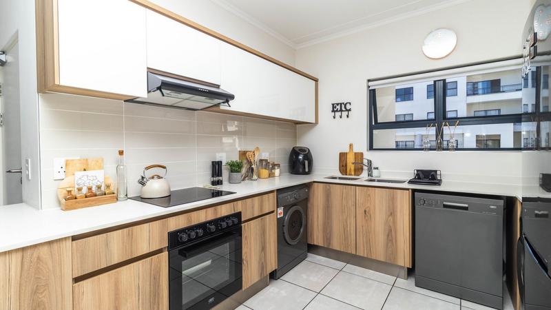 2 Bedroom Property for Sale in De Zicht Estate Western Cape